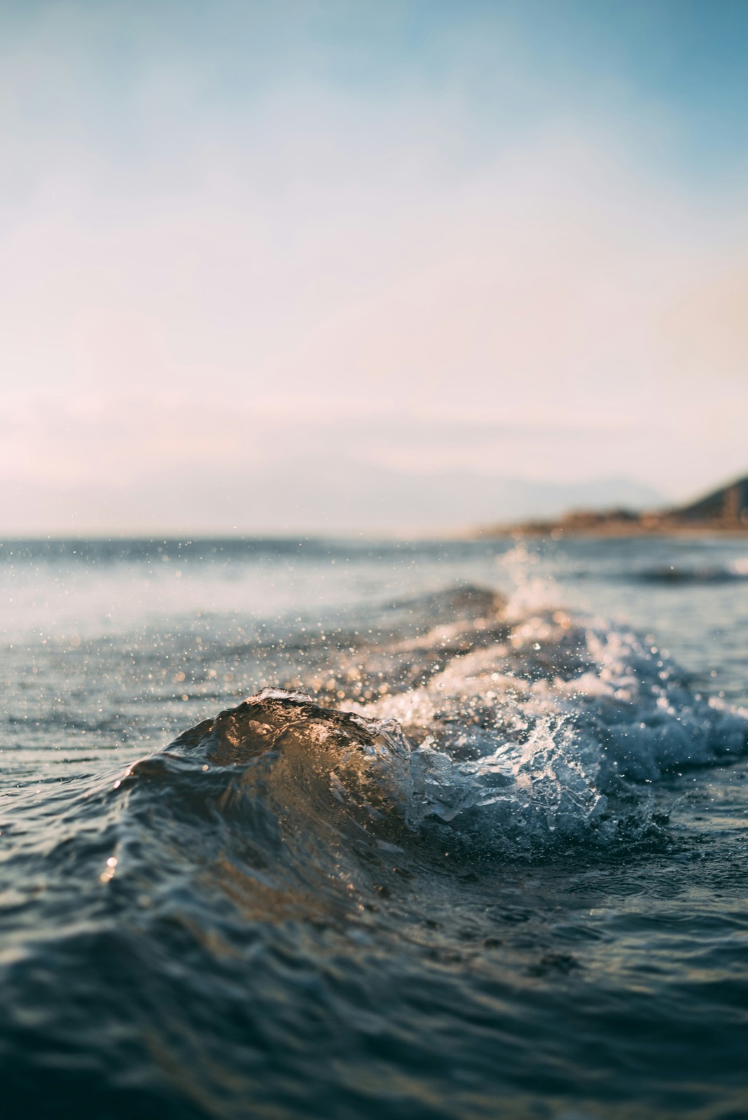 Hudson Valley water — wave close-up